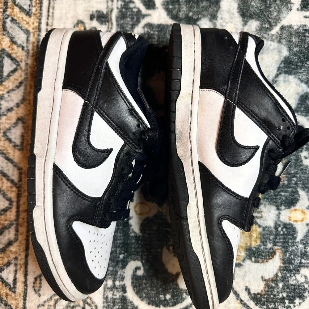 Nike Dunk Low GS Panda‎ Black White Sneakers Youth 4.5Y Women's 6 Mens 4.5